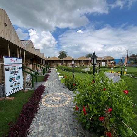 Gopika Resort Vrindavan Bagian luar foto